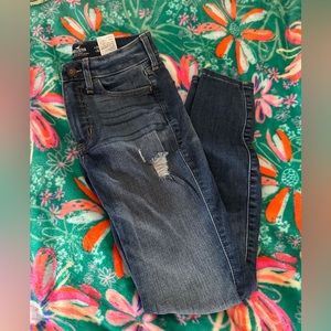 Hollister Ripped Jeans Size 1R